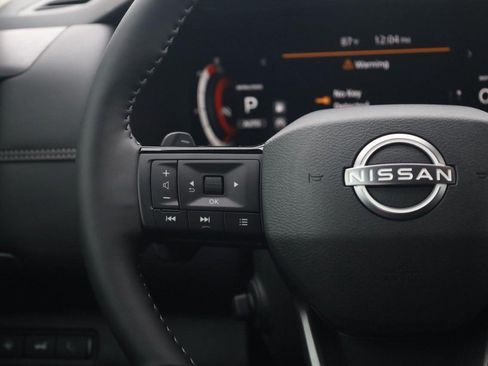 New 2026 Nissan Pathfinder Platinum AWD/4WD image 10