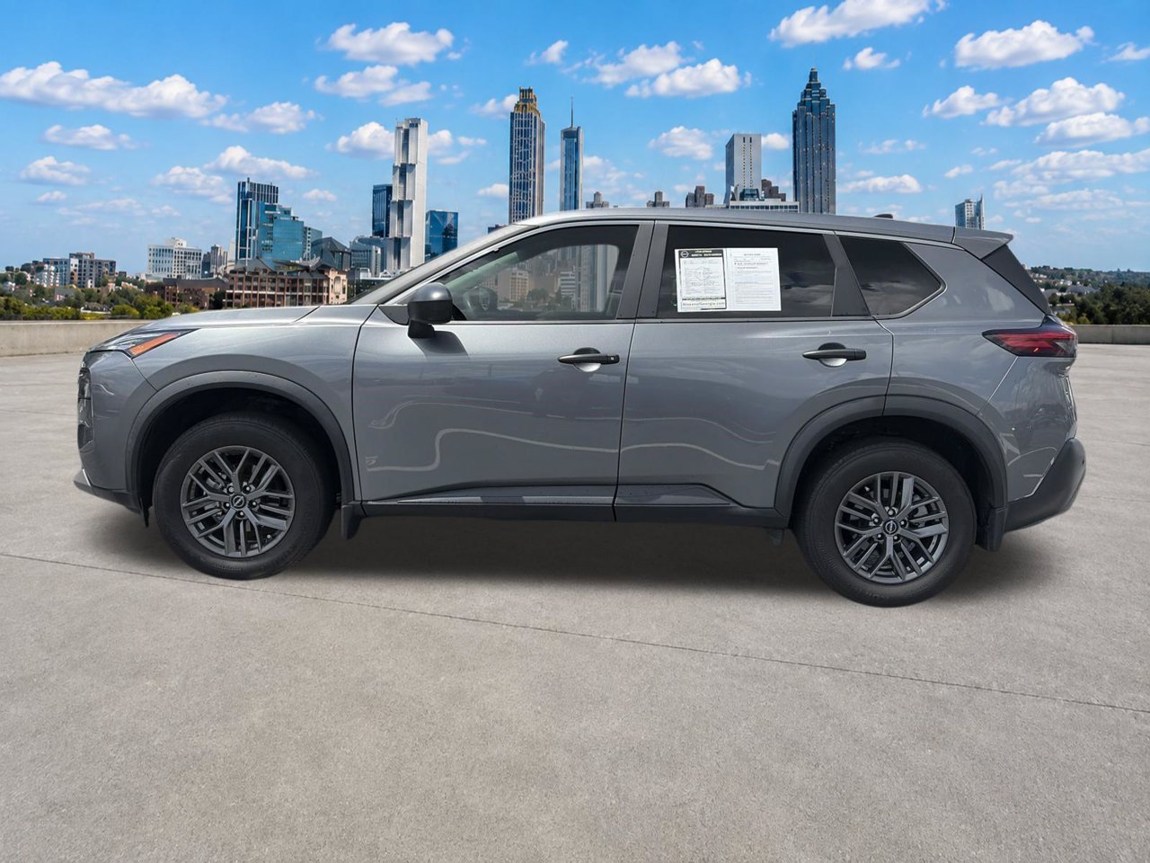 Used 2023 Nissan Rogue S AWD/4WD image 2