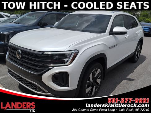 Used 2026 Volkswagen Atlas Cross Sport SE FWD image 1