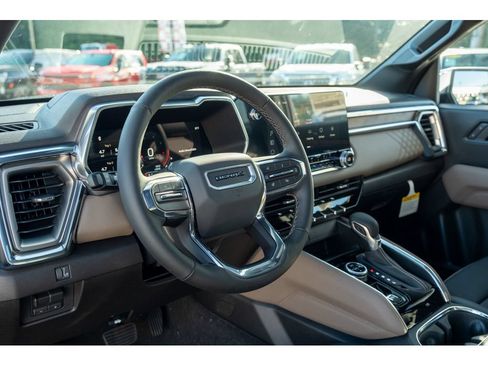 New 2026 GMC Canyon Denali w/ LPO, Denali Black Edition AWD/4WD image 11
