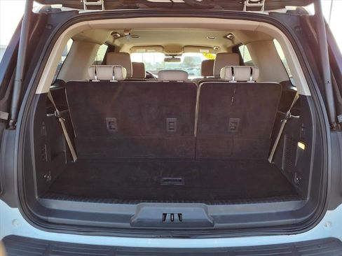 Used 2024 Ford Expedition XLT image 12