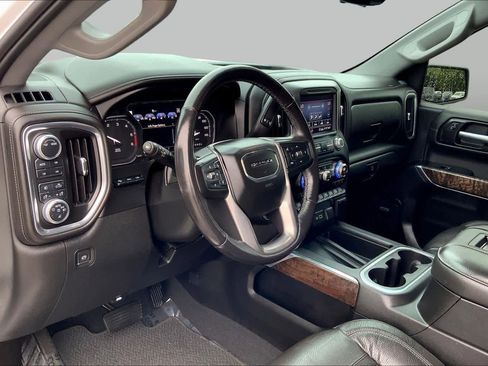 Used 2020 GMC Sierra 1500 Denali w/ Denali Ultimate Package AWD/4WD image 17