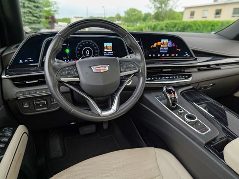 Used 2023 Cadillac Escalade ESV Sport w/ Touring Package AWD/4WD image 43
