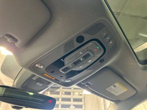 Used 2020 Audi Q5 e Premium Plus w/ Premium Plus Package image 33