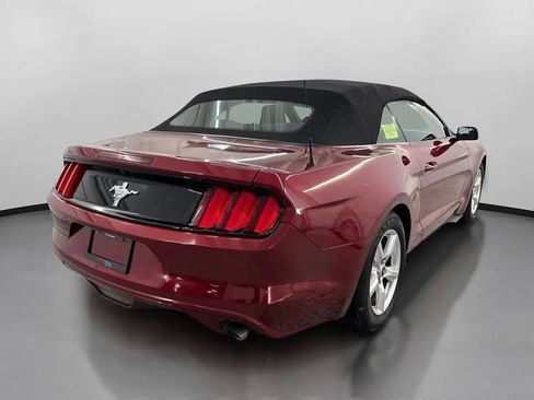 Used 2015 Ford Mustang Convertible RWD image 10