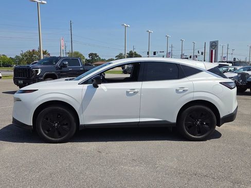 Used 2025 Nissan Murano SV AWD/4WD image 2