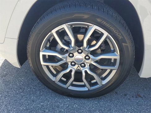 Certified 2022 GMC Terrain Denali image 9