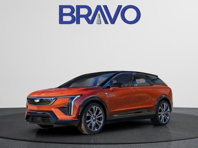 New 2025 Cadillac Optiq Luxury 2