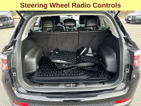 Used 2019 Jeep Compass Latitude w/ Popular Equipment Group AWD/4WD image 11