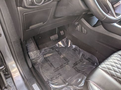 Used 2024 Ford Edge Titanium image 17