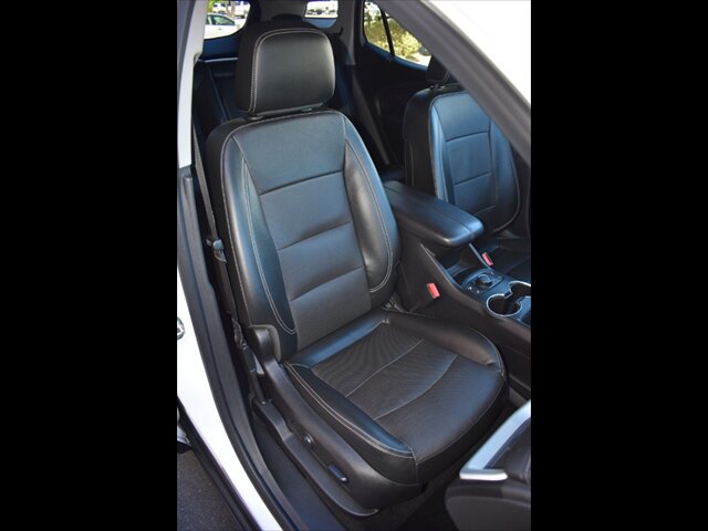 Used 2023 GMC Terrain SLT FWD image 34
