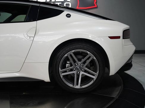 Used 2025 Nissan Z Sport w/ Floor Mat Package RWD image 35