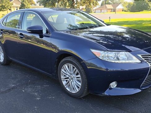 Used 2013 Lexus ES 350 w/ Premium Pkg FWD image 1
