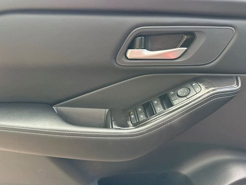 New 2026 Nissan Rogue SV AWD/4WD image 12