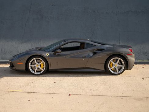 Certified 2016 Ferrari 488 GTB image 3