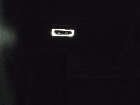 Used 2012 Dodge Challenger R/T image 19