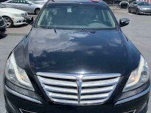 Used 2013 Hyundai Genesis 3.8 w/ Premium Pkg image 2