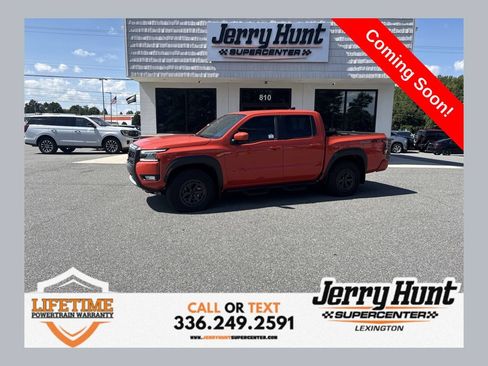 Used 2025 Nissan Frontier PRO-4X w/ Interior Protection Package AWD/4WD image 1