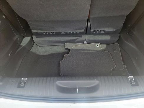 Used 2026 Chrysler Pacifica Pinnacle image 17