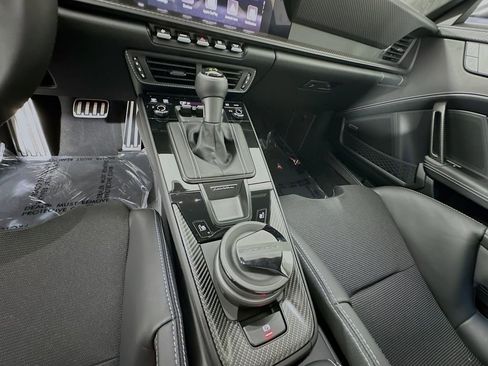 New 2026 Porsche 911 GT3 image 18