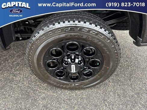 Used 2025 Ford F350 Lariat w/ Black Appearance Package image 13