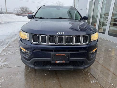 Used 2019 Jeep Compass Latitude w/ Cold Weather Group image 6