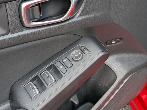 Used 2023 Honda Civic Sport image 16
