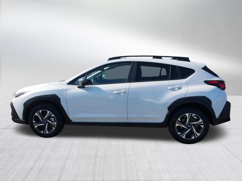 Used 2024 Subaru Crosstrek 2.0i Premium image 4