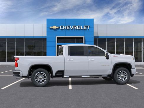 New 2026 Chevrolet Silverado 2500 LT w/ Z71 Chrome Sport Edition AWD/4WD image 5