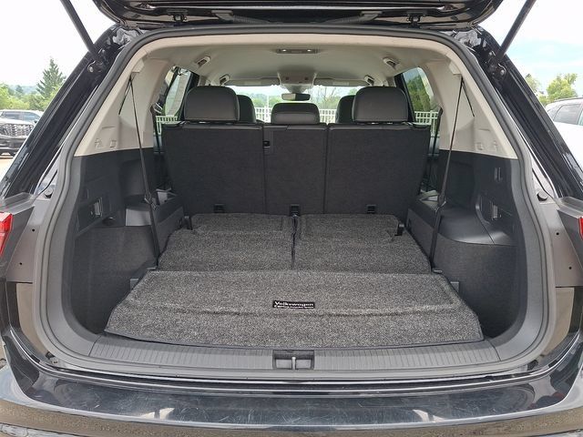 Used 2023 Volkswagen Tiguan SE FWD image 30