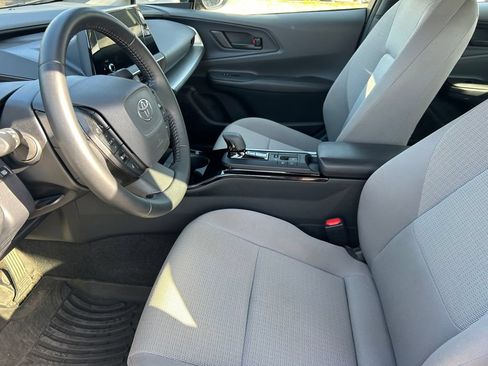 Certified 2023 Toyota Prius LE AWD/4WD image 11