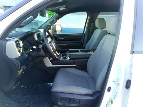 Used 2025 Toyota Tundra SR5 AWD/4WD image 11
