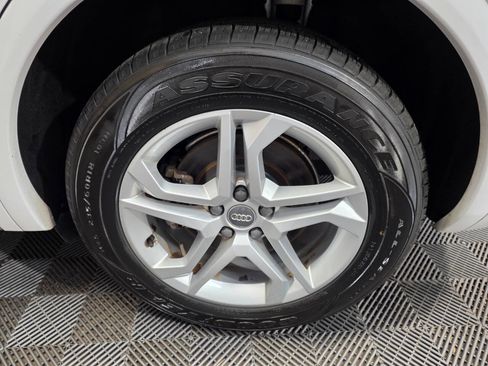 Used 2019 Audi Q5 2.0T Premium w/ Convenience Package image 32