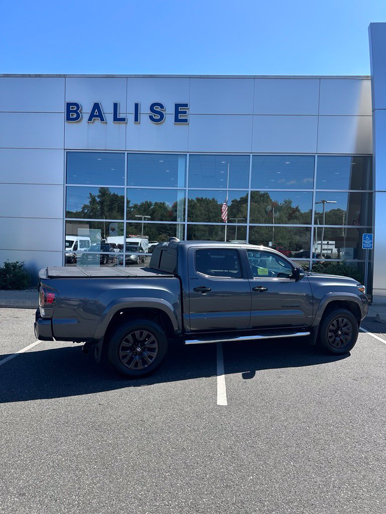 Used 2023 Toyota Tacoma Limited w/ Nightshade Package AWD/4WD image 4