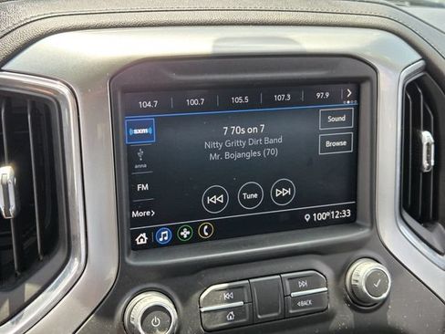 Used 2021 Chevrolet Silverado 1500 LT RWD image 24