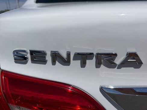 Used 2018 Nissan Sentra S w/ S Midnight Style Package FWD image 24