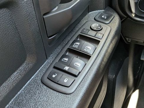 Used 2024 RAM 2500 Tradesman w/ Chrome Appearance Group AWD/4WD image 23