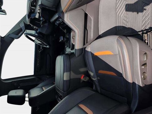 Used 2024 GMC Sierra 1500 AT4 w/ AT4 Preferred Package image 20