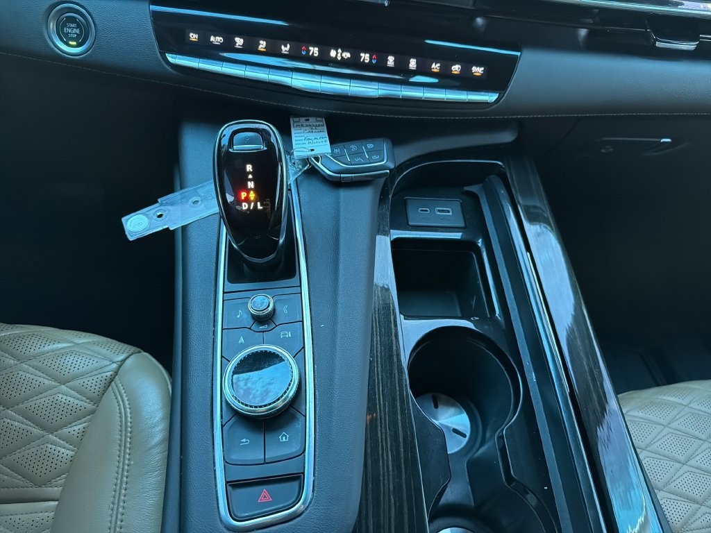 Used 2021 Cadillac Escalade ESV Sport w/ Driver Assist Tech Package AWD/4WD image 32