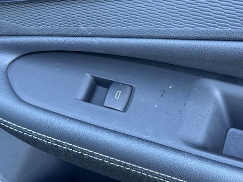 Used 2026 Chevrolet Blazer EV LT image 23