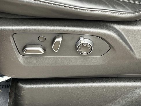 Used 2024 Cadillac Escalade Sport Platinum w/ Heavy-Duty Trailer Package image 28