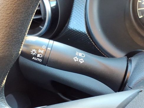 Used 2023 Nissan Kicks SV image 17