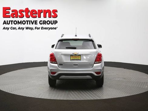 Used 2018 Chevrolet Trax LT w/ LT Convenience Package AWD/4WD image 36