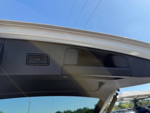 Used 2018 Volkswagen Atlas SE FWD image 29
