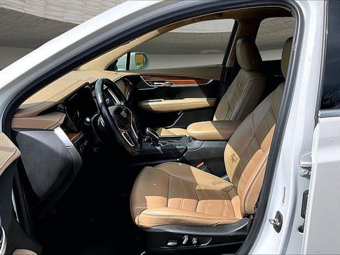 Used 2019 Cadillac XT5 Platinum AWD/4WD image 22