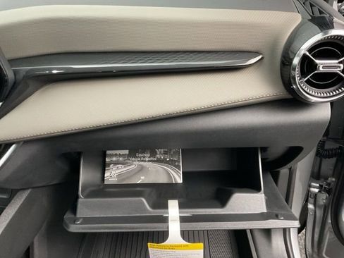 New 2026 Chevrolet Equinox LT w/ Convenience Package II FWD image 24