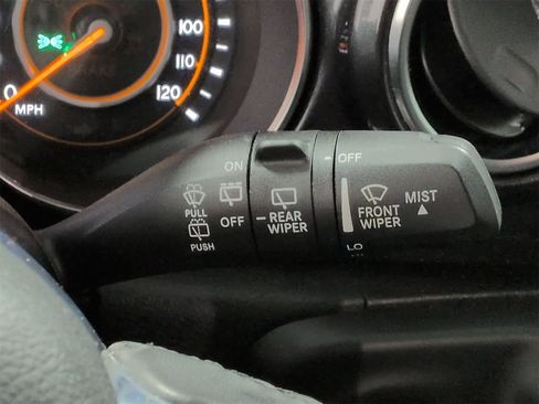 Certified 2020 Jeep Wrangler Unlimited Sahara image 26