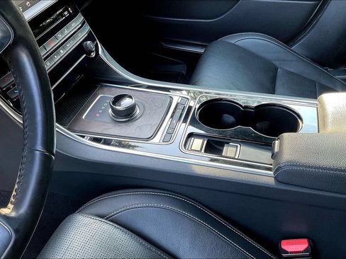 Used 2017 Jaguar XE R-Sport AWD/4WD image 16