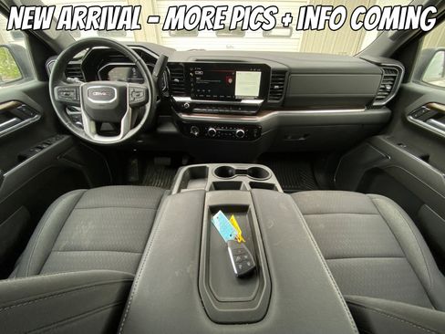 Used 2022 GMC Sierra 1500 Elevation AWD/4WD image 4