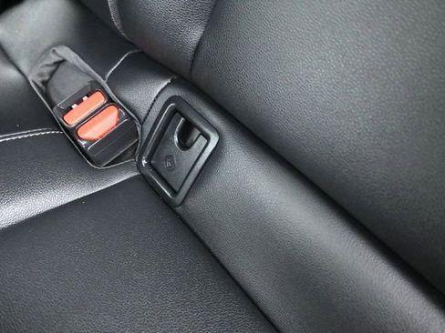 Used 2022 Toyota Corolla Cross XLE w/ Convenience Package image 37